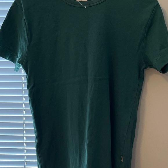 T shirt - Picture 2 of 3